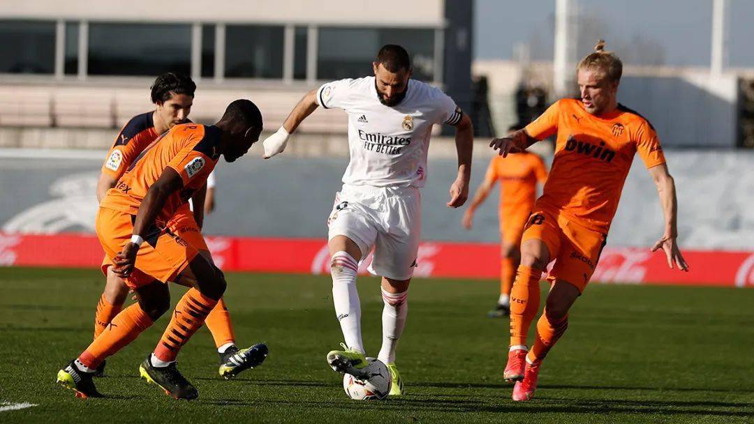 开云体育官方网站-瓦伦西亚客场告捷，积分稳定增加