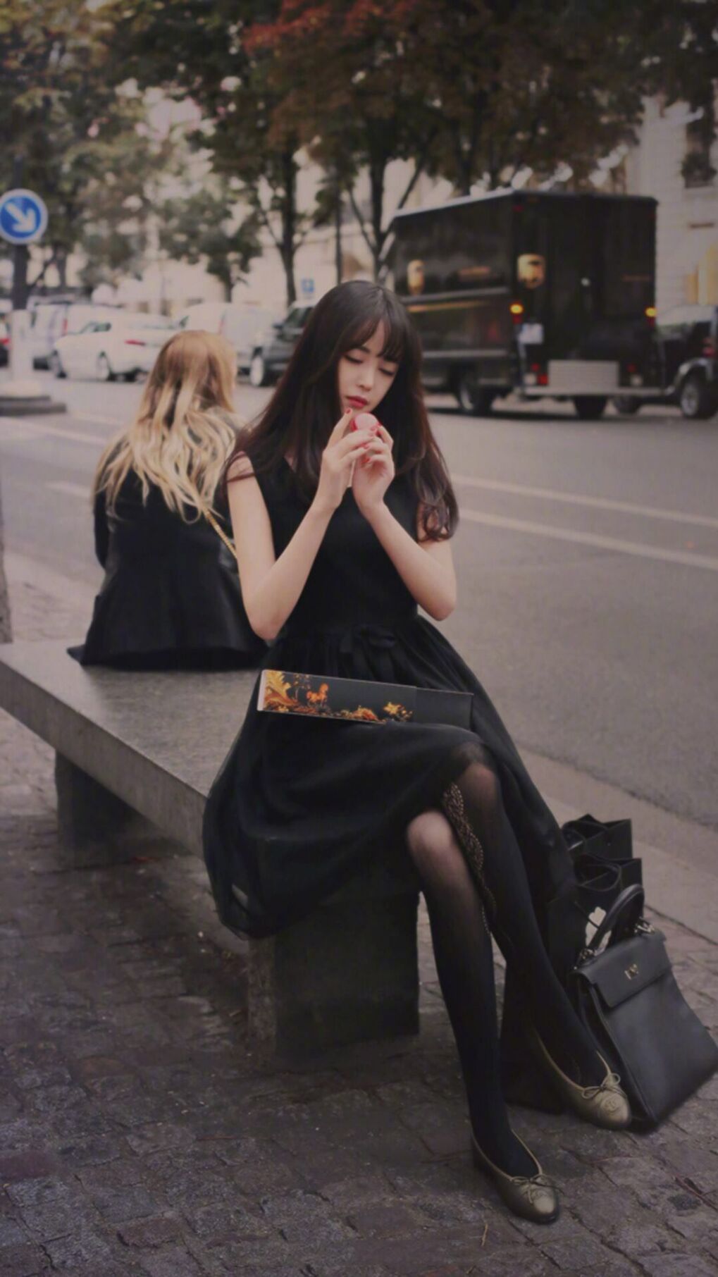 火箭战术压制雄鹿，库里末节接管比赛