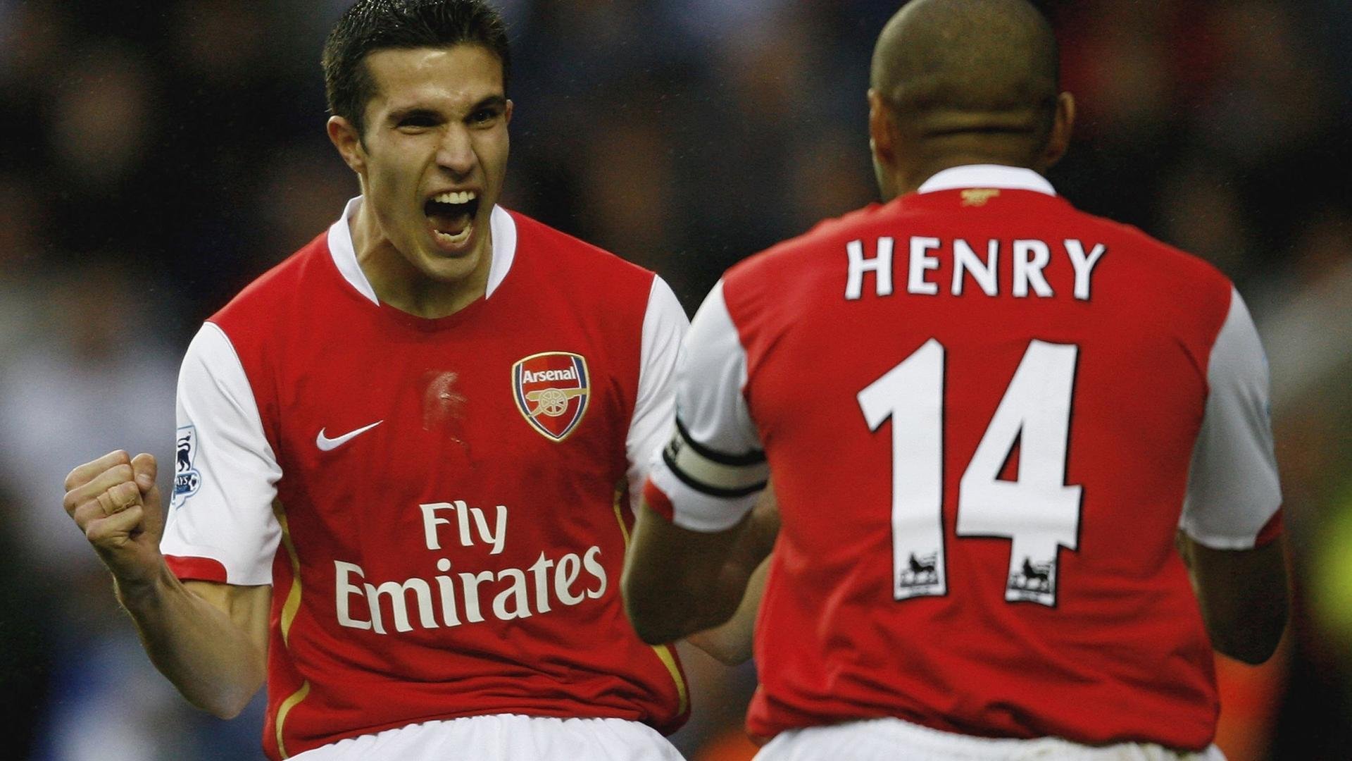 美洲杯颠覆夜！巴萨铁卫刷新历史，卫冕冠军被乌拉圭教育足球